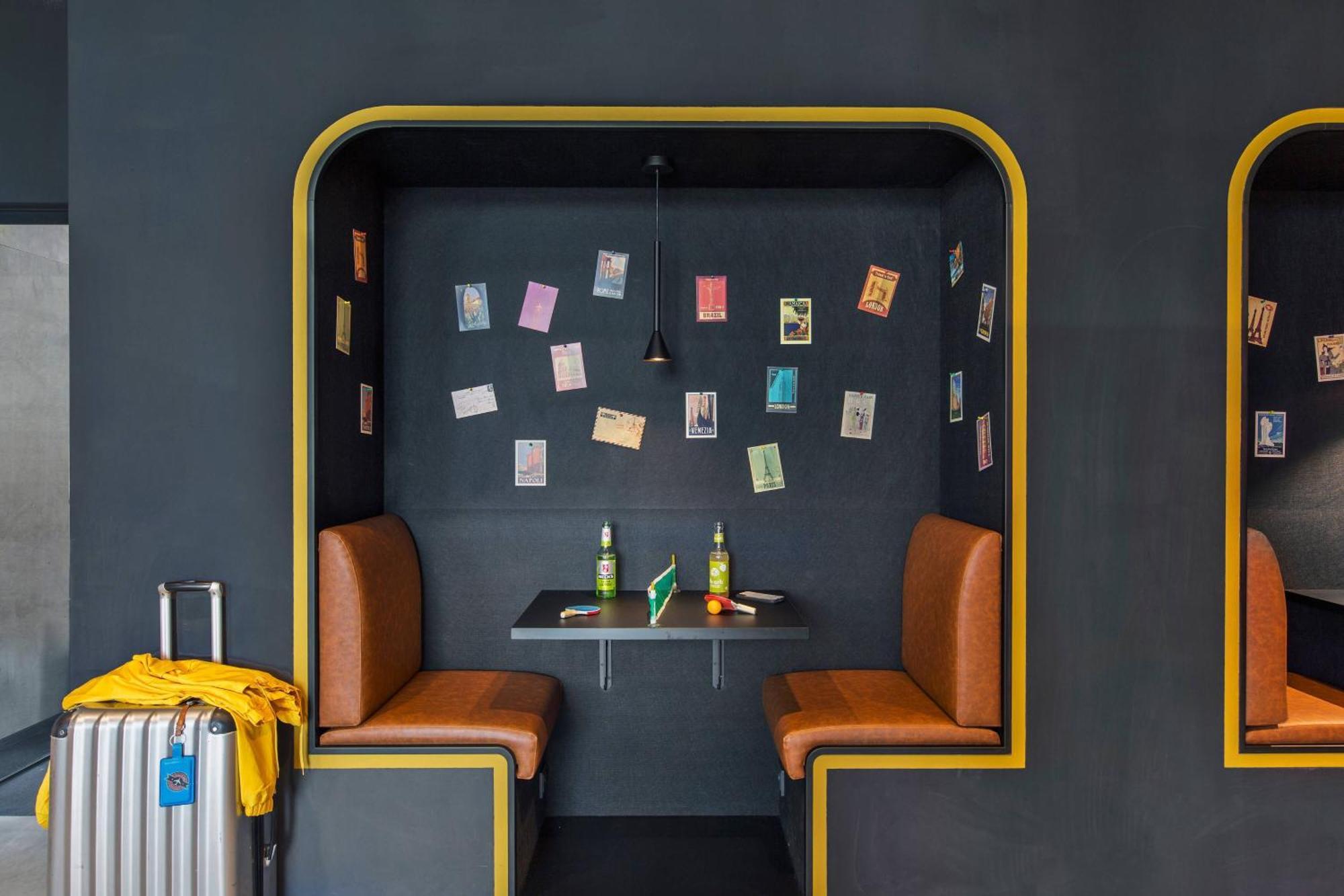 Moxy Frankfurt Airport Hotel