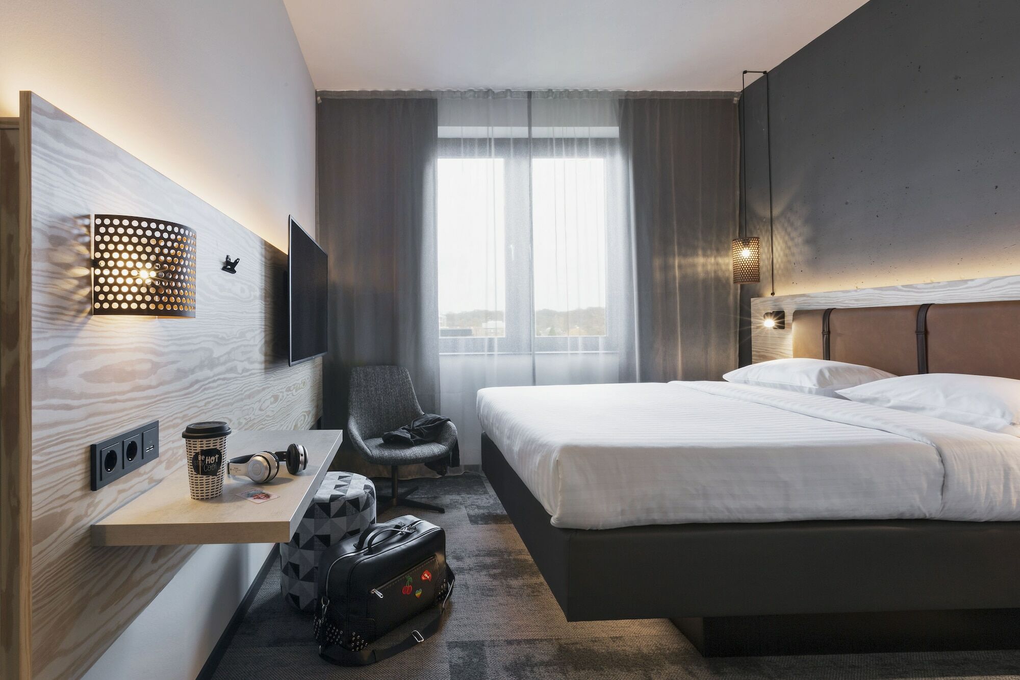 Moxy Frankfurt Airport Hotel 4*